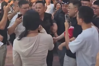 Chinese chef who resembles Elon Musk becomes internet sensation