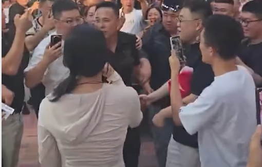 Chinese chef who resembles Elon Musk becomes internet sensation
