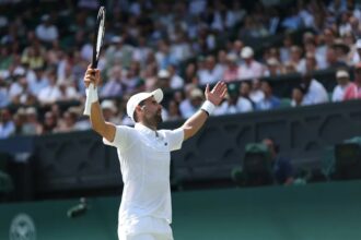 Djokovic makes history at Wimbledon with his 106th win and surpasses Federer | De Último Minuto English