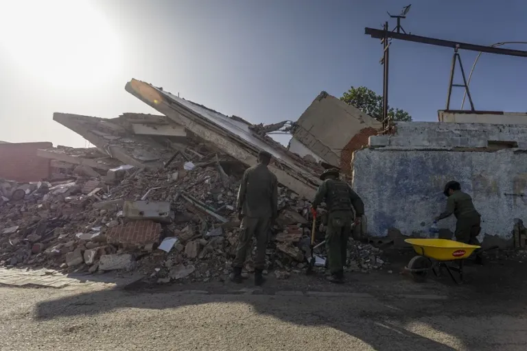 The death toll from the earthquakes three weeks ago in Venezuela rises to 4,829 | De Último Minuto English