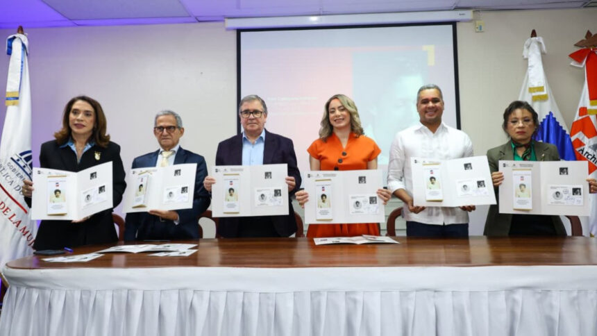 INPOSDOM dedicates stamp to Aída Cartagena Portalatín | De Último Minuto English