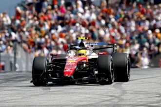 Hamilton leads the only free practice session at Silverstone | De Último Minuto English