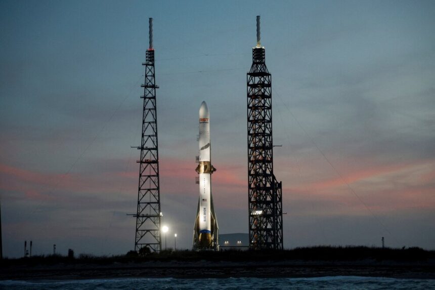 Bezos is hot on Elon Musk's heels: Blue Origin seeks to raise USD 10 billion to compete with SpaceX | De Último Minuto English
