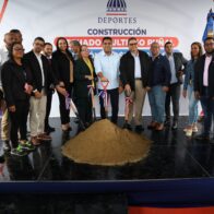 Minister Kelvin Cruz begins construction work on the multipurpose center in the municipality of Puñal | De Último Minuto English