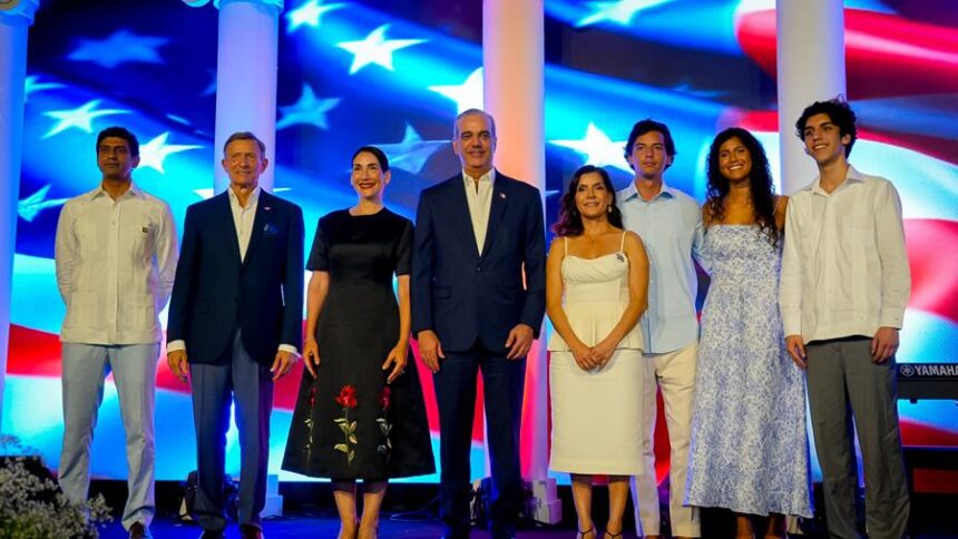 United States Embassy commemorates 250 years of its independence in the Dominican Republic | De Último Minuto English