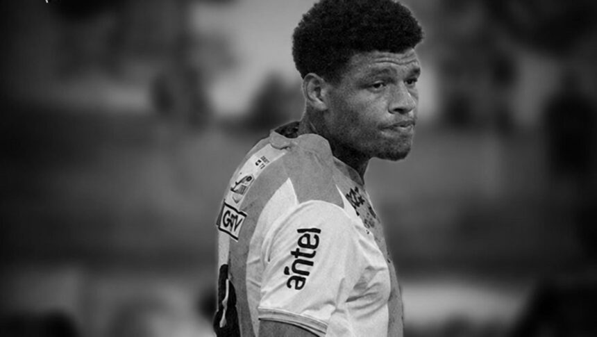 Uruguayan footballer Bruno Bentancor dies at 22 after cardiac arrest | De Último Minuto English