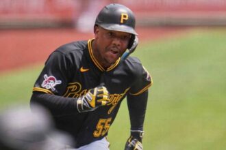 Dominican rookie Esmerlyn Valdez emerges as breakout star for Pirates | De Último Minuto English