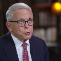 Ohio Governor breaks with Trump, says deporting Haitian migrants would be "a mistake" | De Último Minuto English