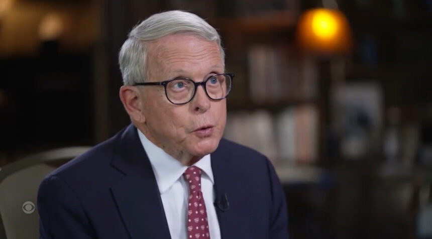 Ohio Governor breaks with Trump, says deporting Haitian migrants would be "a mistake" | De Último Minuto English