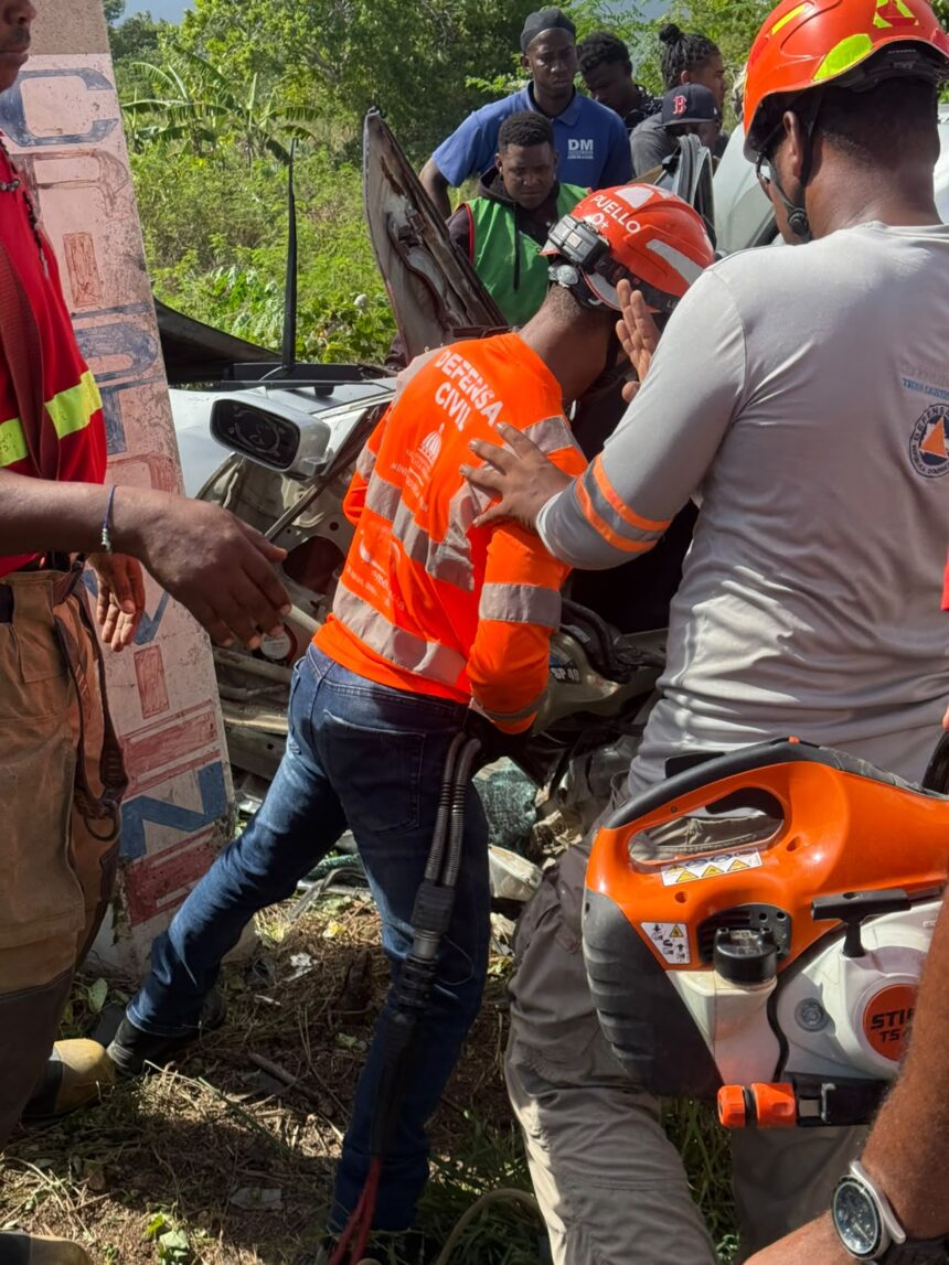 Young person loses their life after crashing their vehicle into an electric pole in San Pedro de Macorís | De Último Minuto English