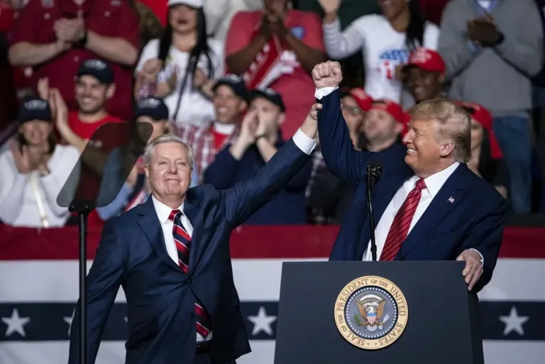 U.S. Senator Lindsey Graham, a Trump ally, dies after a sudden illness | De Último Minuto English
