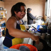 52% of households headed by women receive more social aid, reveals ENHOGAR-MICS 2025 | De Último Minuto English