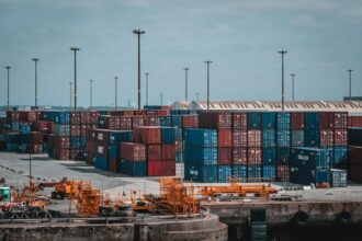 Ecuador seizes 1.7 tons of cocaine hidden in a container bound for Denmark, the second in two days | De Último Minuto English