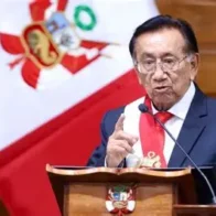 Interim President of Peru requests Congress to grant him a lifetime pension | De Último Minuto English