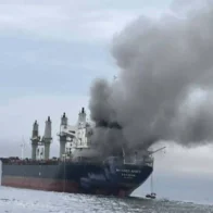 Iran claims that two oil tankers exploded last night in the Strait of Hormuz | De Último Minuto English