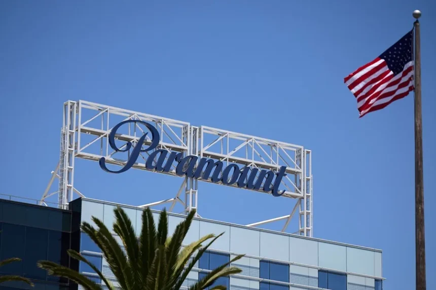 Actors Cumberbatch and Cumming warn of the risk to the UK from the Paramount and Warner merger | De Último Minuto English