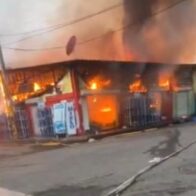 Fire affects commercial plaza in Imbert and mobilizes firefighters from several municipalities | De Último Minuto English