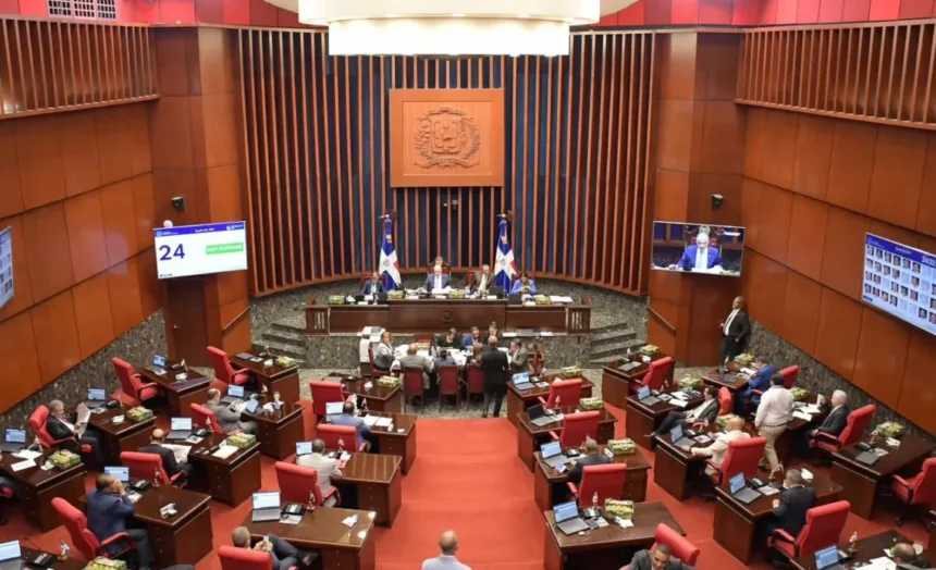 Senado aprueba préstamos por US$465 millones para seguridad vial y manejo del río Yuna | De Último Minuto English