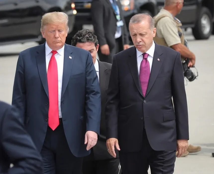 Donald Trump arrives in Ankara for the NATO leaders' summit | De Último Minuto English