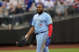 Vladimir Guerrero Jr. withdraws from the 2026 All-Star Game to recover from a lower back injury | De Último Minuto English