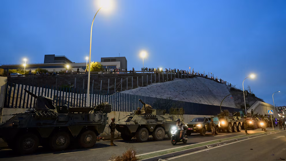 A migratory wave puts Spain's open-door policies to the test | De Último Minuto English
