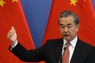 Chinese Foreign Minister calls on MEPs for a "rational" view of his country amid tensions with the EU | De Último Minuto English