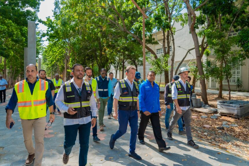 "Facilities at the Olympic Center are more than 95% complete" | De Último Minuto English
