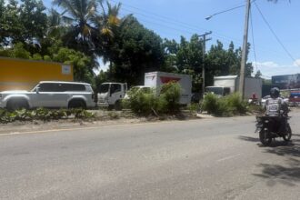 Sand truck leaves a motorcyclist seriously injured in Quita Sueño, Haina | De Último Minuto English