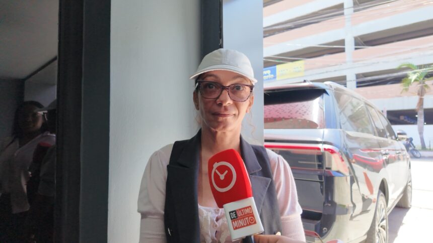 Woman requests help to find her mother, who emigrated to Venezuela more than 40 years ago | De Último Minuto English