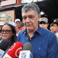 Mayor Francisco Peña takes advantage of the Torch relay to announce new public works in SDO | De Último Minuto English