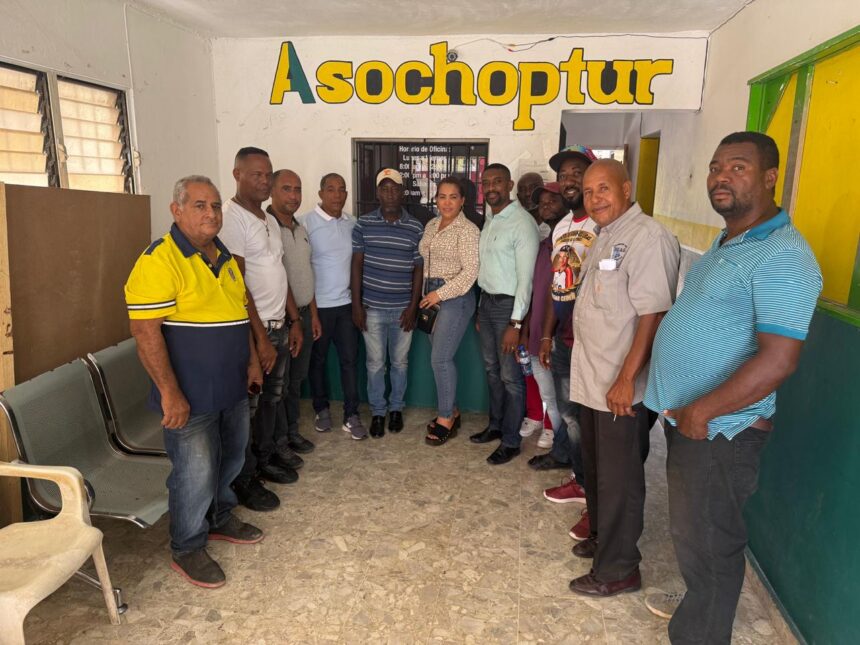 Route A and Route B strengthen unity for better urban transport in La Romana | De Último Minuto English