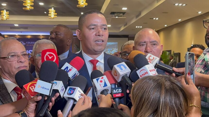 Johnny Aristy calls for consensus to correct Penal Code articles that limit freedom of expression | De Último Minuto English