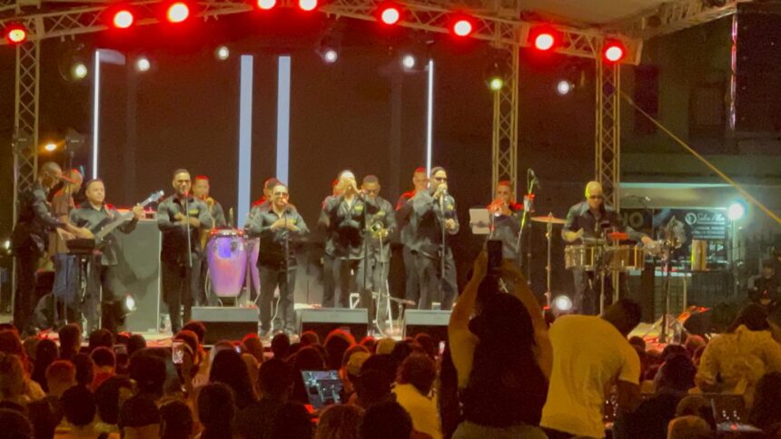 Chiquito Team Band makes Santiago dance at the opening of the 2026 Patron Saint Festivities | De Último Minuto English