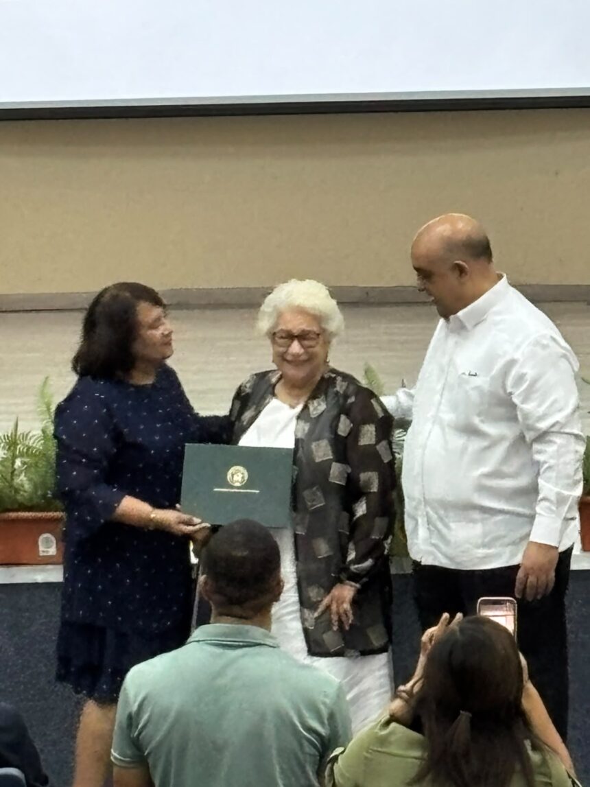 32 economics professionals were recognized by UCSD and CODECO | De Último Minuto English
