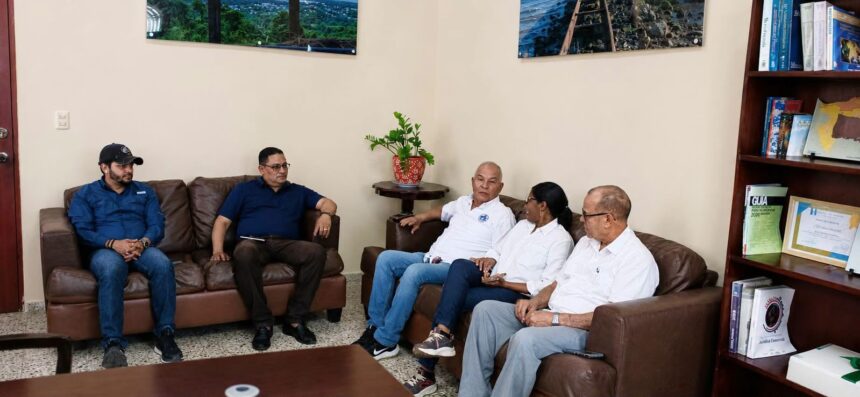 Mayor of Sánchez and INAPA join forces to address the water crisis | De Último Minuto English