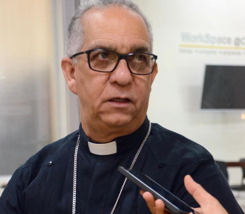 Archbishop of Santiago supports the new Penal Code and asks for articles to be corrected | De Último Minuto English