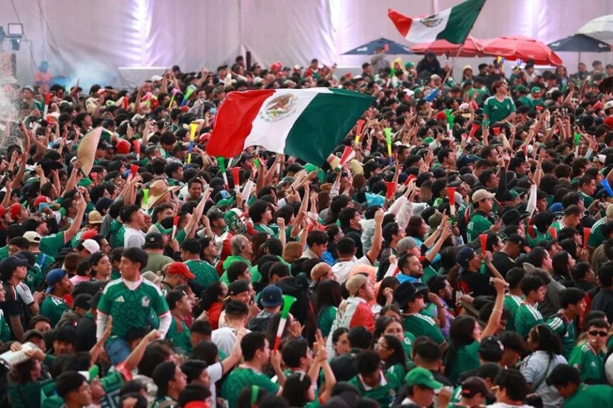 Authorities reinforce security measures for Mexico-England match following incidents during celebrations | De Último Minuto English