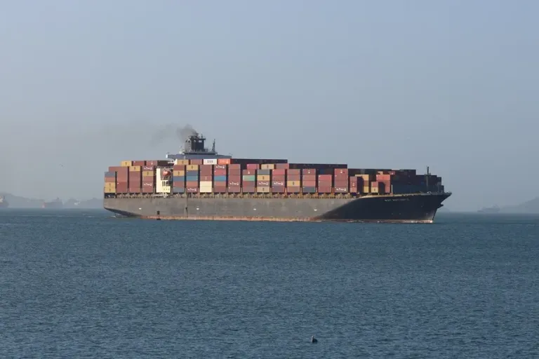 Panamanian-flagged vessels detained in Chinese ports drop from 140 to 16 | De Último Minuto English