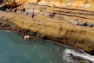 Teen hospitalized after failed cliff jump at California's Sunset Cliffs