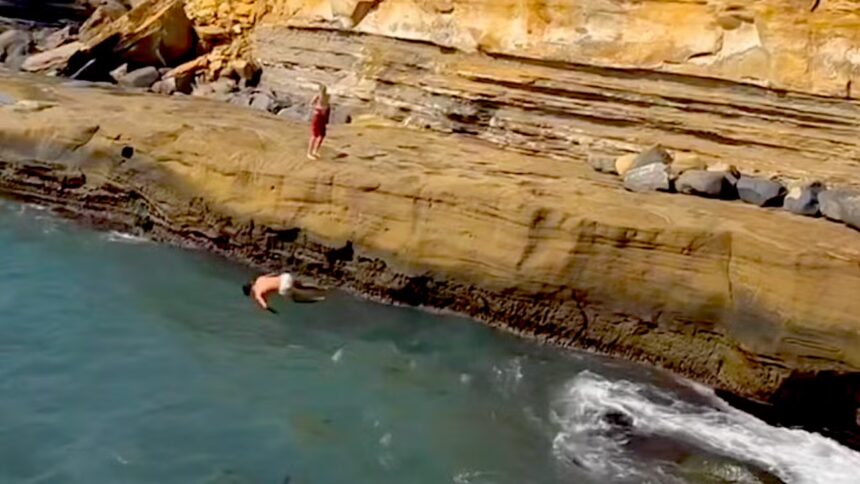 Teen hospitalized after failed cliff jump at California's Sunset Cliffs