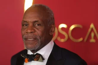 "Actor Danny Glover talks about the Alzheimer's he suffers from: "Life goes on"" | De Último Minuto English