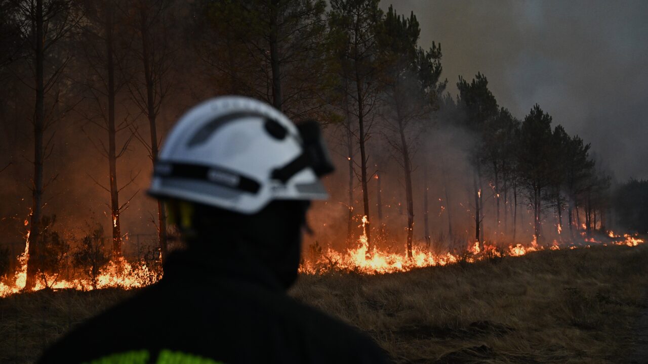 France thanks firefighters battling deadly wildfires