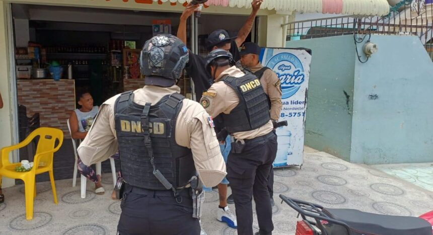 DNCD seizes more than 351 thousand grams of drugs during anti-drug trafficking operations in the country | De Último Minuto English
