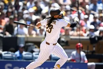 Fernando Tatis Jr. hits his sixth home run, but Padres fall to the Royals | De Último Minuto English