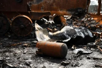 At least 15 dead after a truck overturned on a highway in western Nigeria | De Último Minuto English