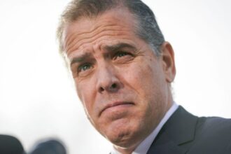 Son of former President Joe Biden wins defamation lawsuit; will receive 1.7 million dollars | De Último Minuto English