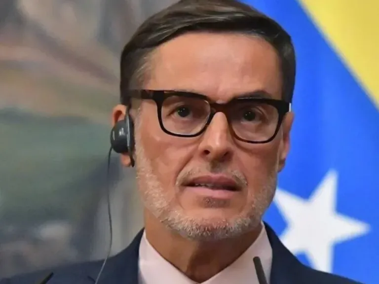 Delcy Rodríguez appoints Félix Plasencia as the new Foreign Minister of Venezuela after dismissing Yván Gil | De Último Minuto English