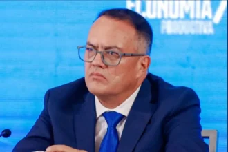Delcy Rodríguez puts Diosdado Cabello's brother in charge of Venezuela's petrochemical sector | De Último Minuto English