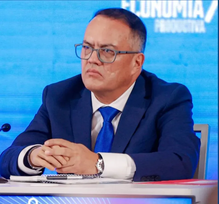Delcy Rodríguez puts Diosdado Cabello's brother in charge of Venezuela's petrochemical sector | De Último Minuto English