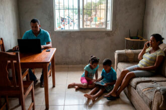 More than 43% of Dominican households still do not have internet access | De Último Minuto English